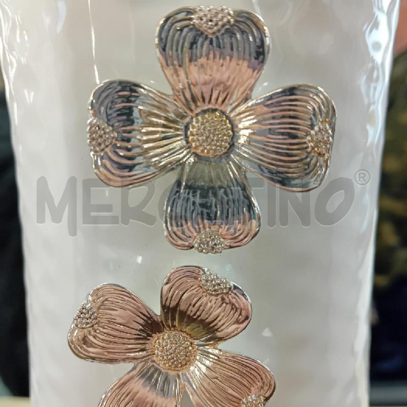 VASO STILARTE BIANCO CON FIORELLINI ARGENTATI H37 DIAM.23 CM | Mercatino dell'Usato Civitavecchia 2