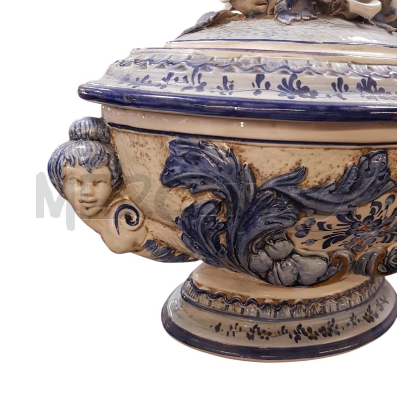 ZUPPIERA CERAMICA ARTISTICA BLU/BIANCA | Mercatino dell'Usato Civitavecchia 2