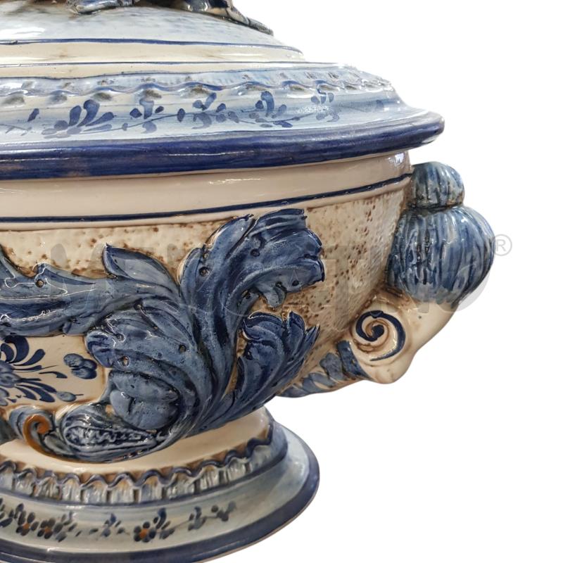 ZUPPIERA CERAMICA ARTISTICA BLU/BIANCA | Mercatino dell'Usato Civitavecchia 3