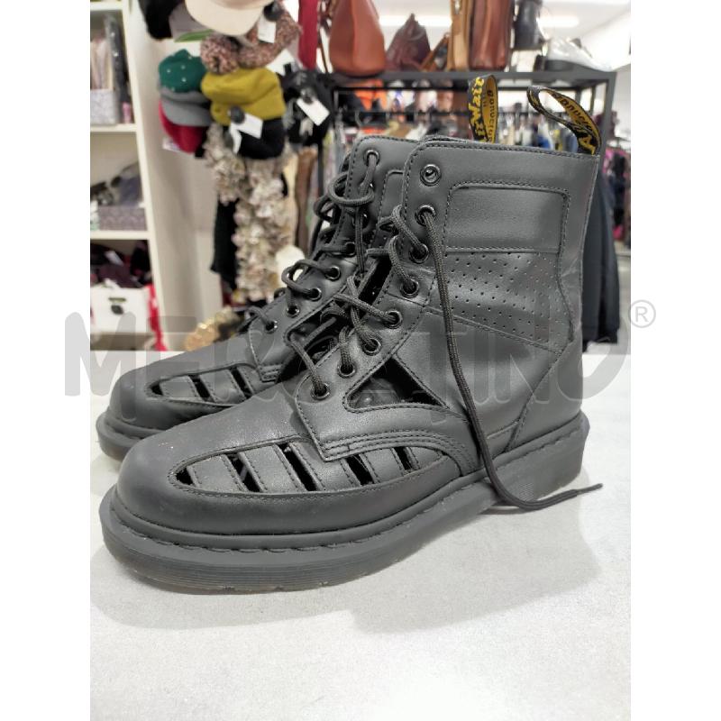 ANFIBI DONNA DR MARTENS NERI TRAFORATI | Mercatino dell'Usato Roma rebibbia 2