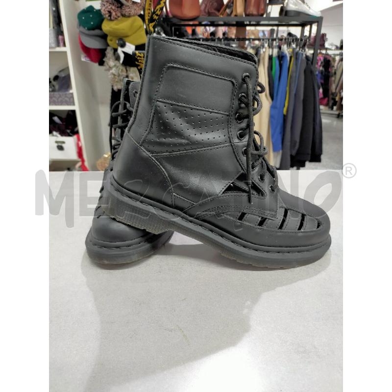 ANFIBI DONNA DR MARTENS NERI TRAFORATI | Mercatino dell'Usato Roma rebibbia 4