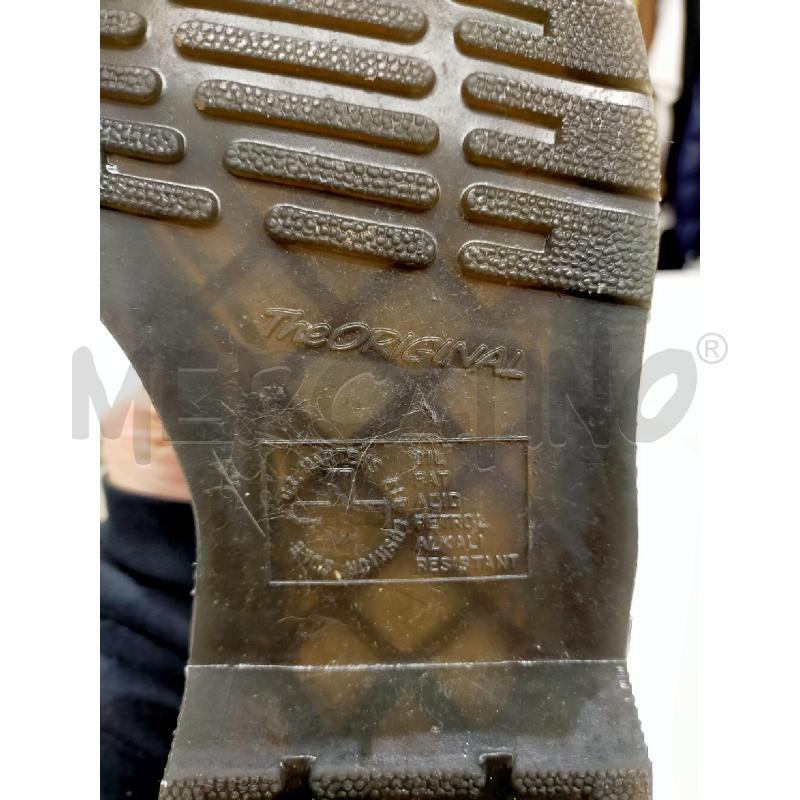 ANFIBI DONNA DR MARTENS NERI TRAFORATI | Mercatino dell'Usato Roma rebibbia 5