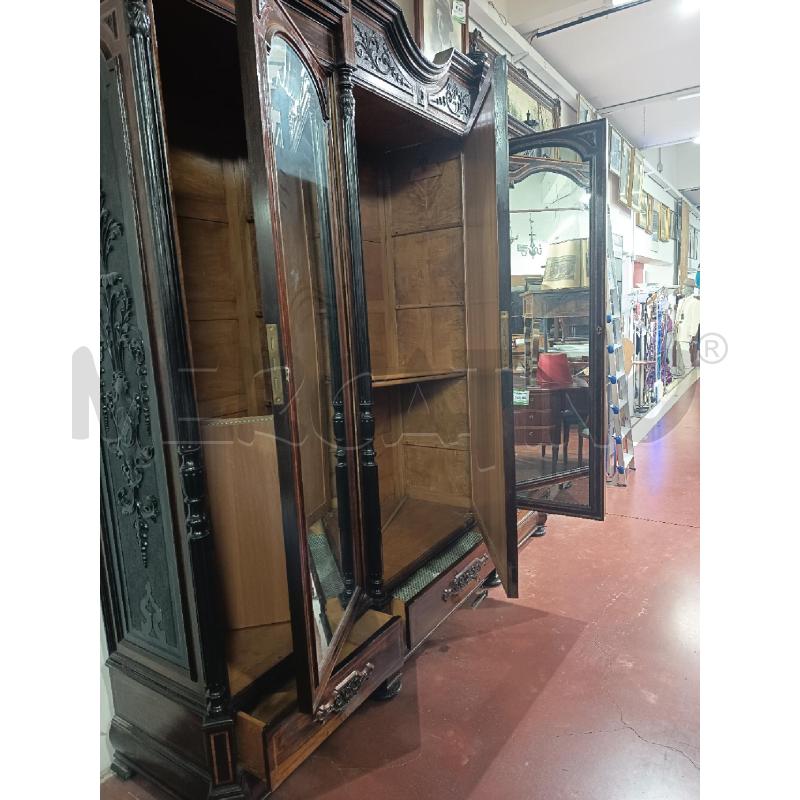 ARMADIO LEGNO SCURO STILE UMBERTINO | Mercatino dell'Usato Roma rebibbia 3