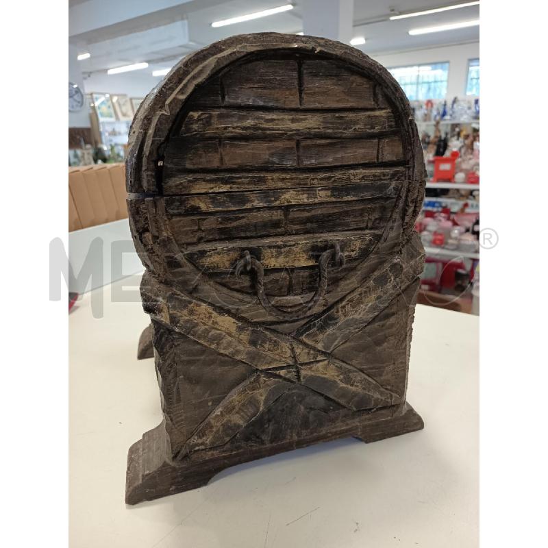BAULETTO LEGNO BOTTE RILIEVI | Mercatino dell'Usato Roma rebibbia 2