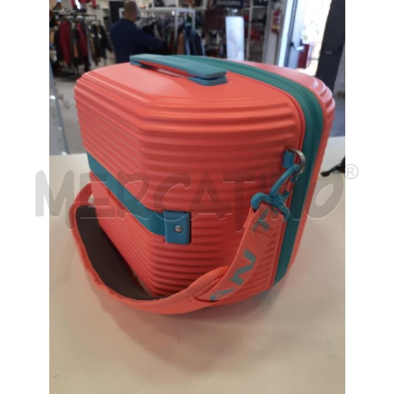 BEAUTY AMERICAN TOURISTER ROSA AZZURRO | Mercatino dell'Usato Roma rebibbia 4