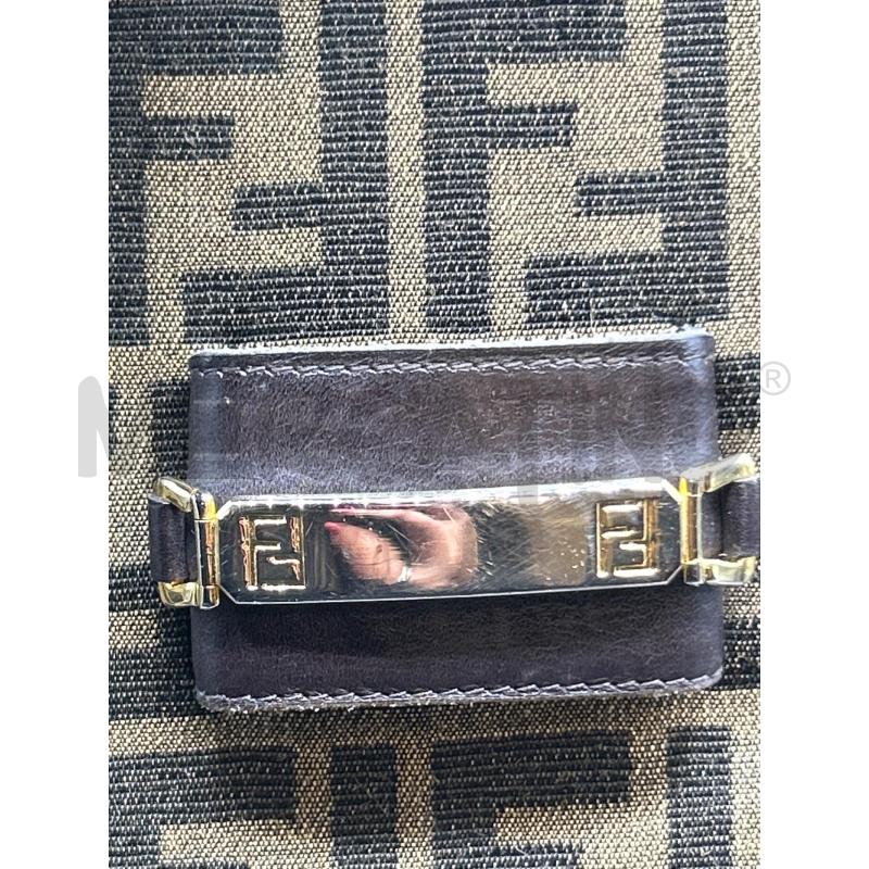 BORSA DONNA FENDI MONOGRAM/PELLE VINTAGE MISURA 26X19CM DA RIV | Mercatino dell'Usato Roma rebibbia 4