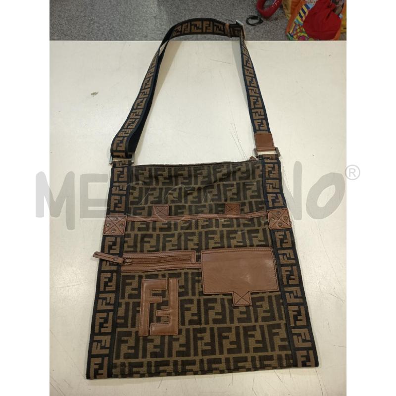 BORSA DONNA FENDI STOFFA  | Mercatino dell'Usato Roma rebibbia 1