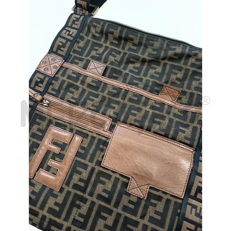 BORSA DONNA FENDI STOFFA  | Mercatino dell'Usato Roma rebibbia 2