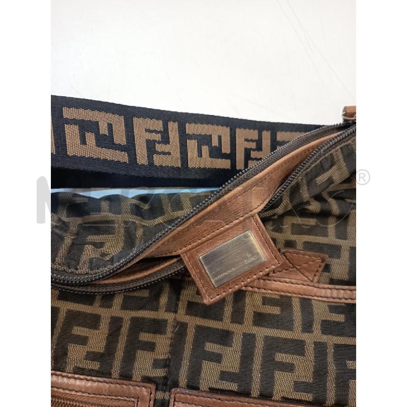 BORSA DONNA FENDI STOFFA  | Mercatino dell'Usato Roma rebibbia 3