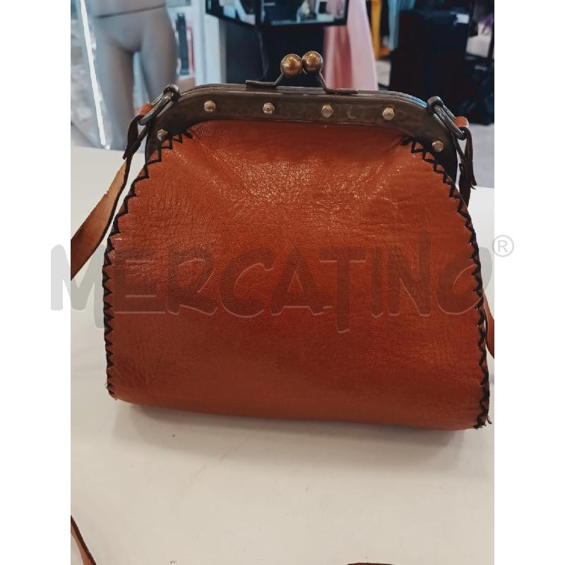 BORSA DONNA MARRONE PELLE CHIUSURA OTTONE | Mercatino dell'Usato Roma rebibbia 2
