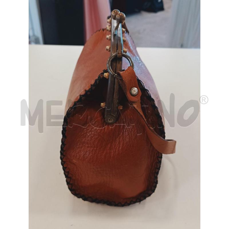 BORSA DONNA MARRONE PELLE CHIUSURA OTTONE | Mercatino dell'Usato Roma rebibbia 3