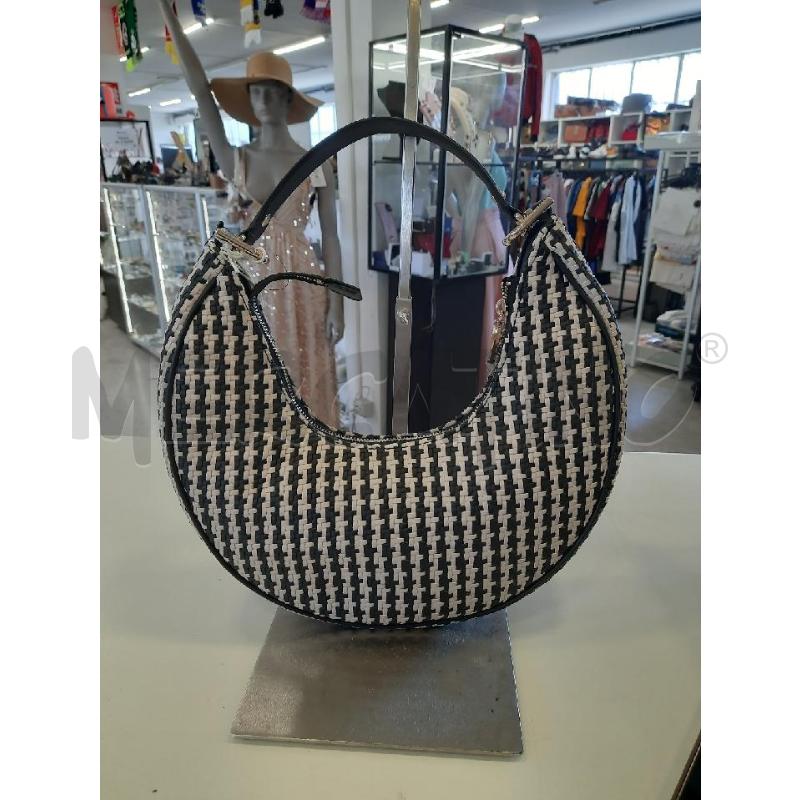BORSA DONNA  MIREMA GUESS BIANCA NERA CARTELLINATA  | Mercatino dell'Usato Roma rebibbia 2