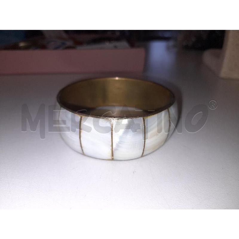 BRACCIALE OTTONE RIGIDO INTARSI MADREPERLA | Mercatino dell'Usato Roma rebibbia 1