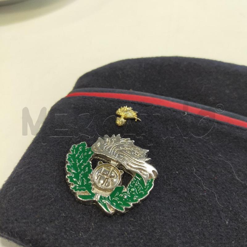 CAPPELLO MILITARE BLU CON SPILLE | Mercatino dell'Usato Roma rebibbia 2