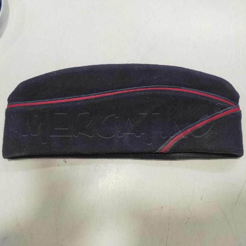 CAPPELLO MILITARE BLU CON SPILLE | Mercatino dell'Usato Roma rebibbia 3