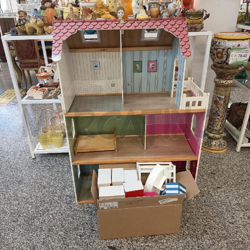 CASA BAMBOLE GRANDE +ACCESSORI | Mercatino dell'Usato Roma rebibbia 1