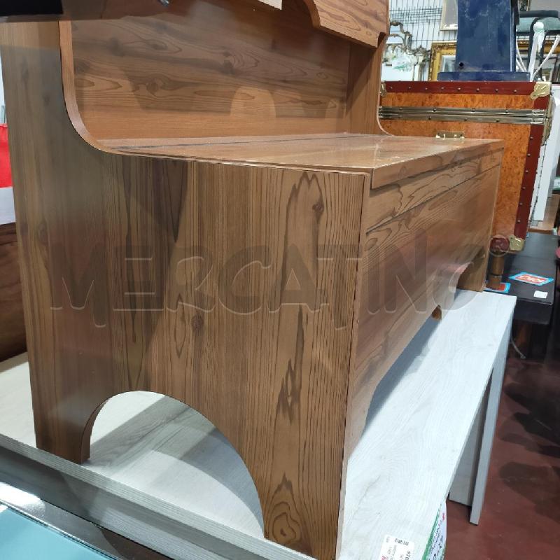 CASSAPANCA FORMICA CON CONTENITORE | Mercatino dell'Usato Roma rebibbia 3