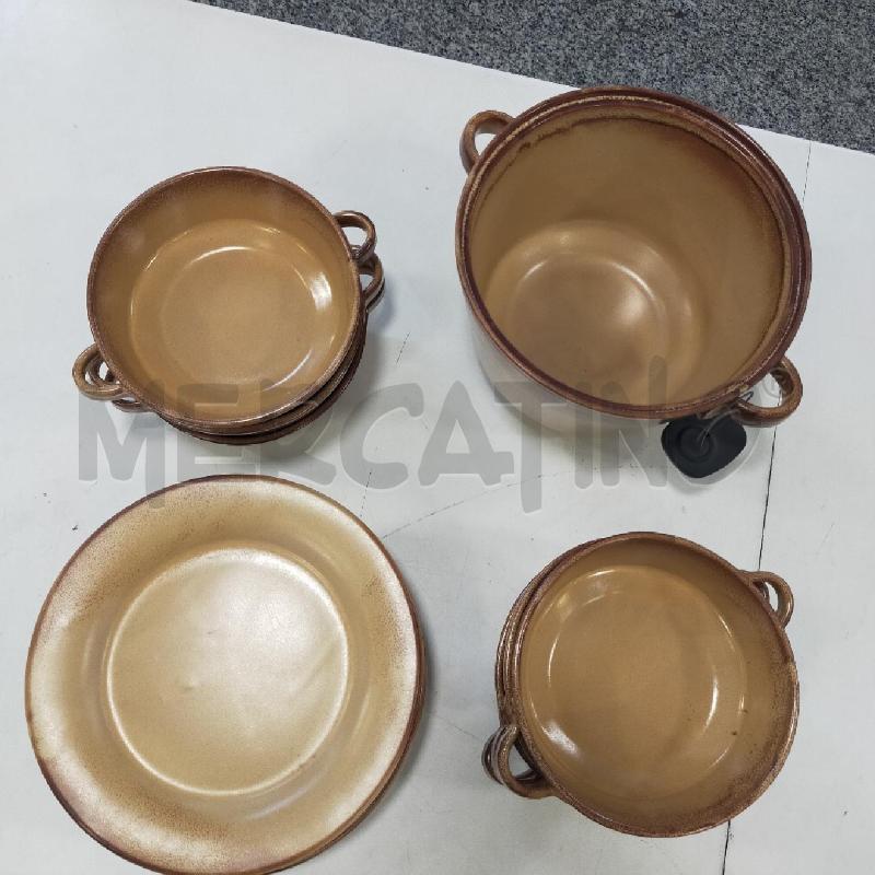 CIOTOLE CONSOMME COCCIO MARRONE 6PZ+PENTOLA | Mercatino dell'Usato Roma rebibbia 2