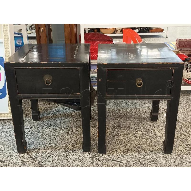 COMODINI COPPIA NERI DA RIV  | Mercatino dell'Usato Roma rebibbia 1