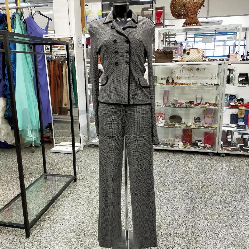 COMPLETO DONNA MARELLA MORBIDO GRIGIO/NERO TGM | Mercatino dell'Usato Roma rebibbia 1