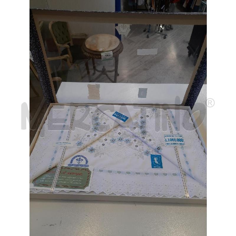 COMPLETO LETTO MATRIMONIALE BASSETTI LINEA  VALENTINO BIANCO BLU | Mercatino dell'Usato Roma rebibbia 1