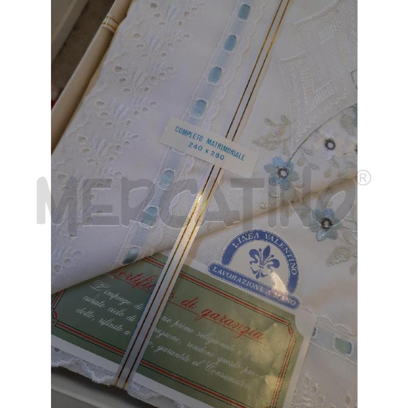 COMPLETO LETTO MATRIMONIALE BASSETTI LINEA  VALENTINO BIANCO BLU | Mercatino dell'Usato Roma rebibbia 2
