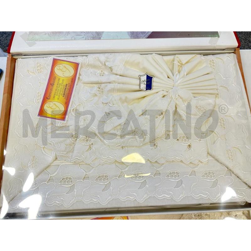 COMPLETO LETTO MATRIMONIALE BIANCO RICAMI  | Mercatino dell'Usato Roma rebibbia 2