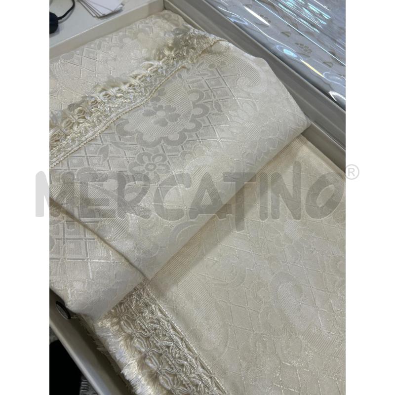 COMPLETO LETTO MATRIMONIALE BIANCO RICAMI  | Mercatino dell'Usato Roma rebibbia 3