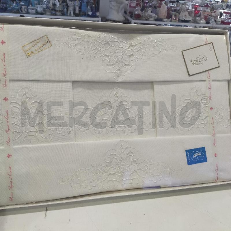 COMPLETO LETTO MATRIM RICAMI BIANCO GTI | Mercatino dell'Usato Roma rebibbia 1