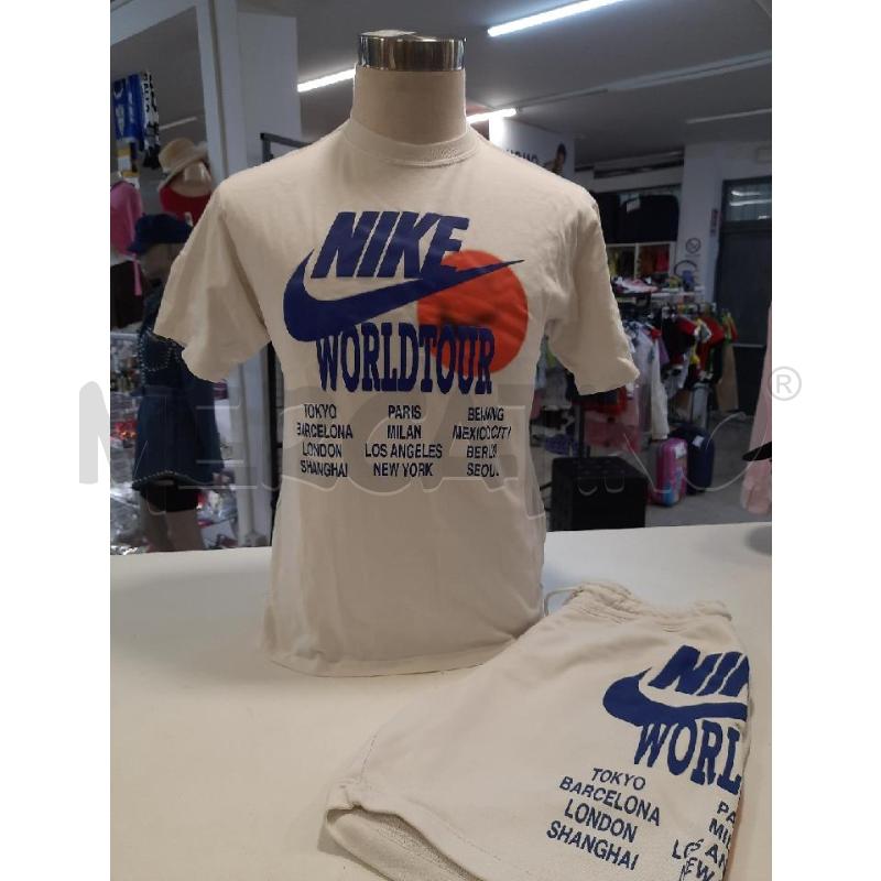 COMPLETO UOMO NIKE BIANCO SCRITE BLU | Mercatino dell'Usato Roma rebibbia 1