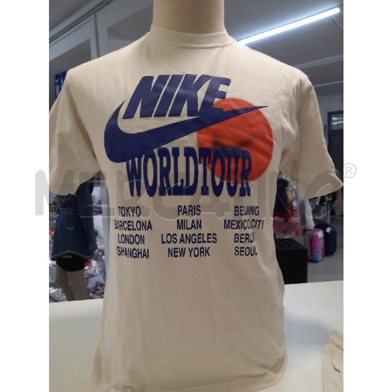 COMPLETO UOMO NIKE BIANCO SCRITE BLU | Mercatino dell'Usato Roma rebibbia 2