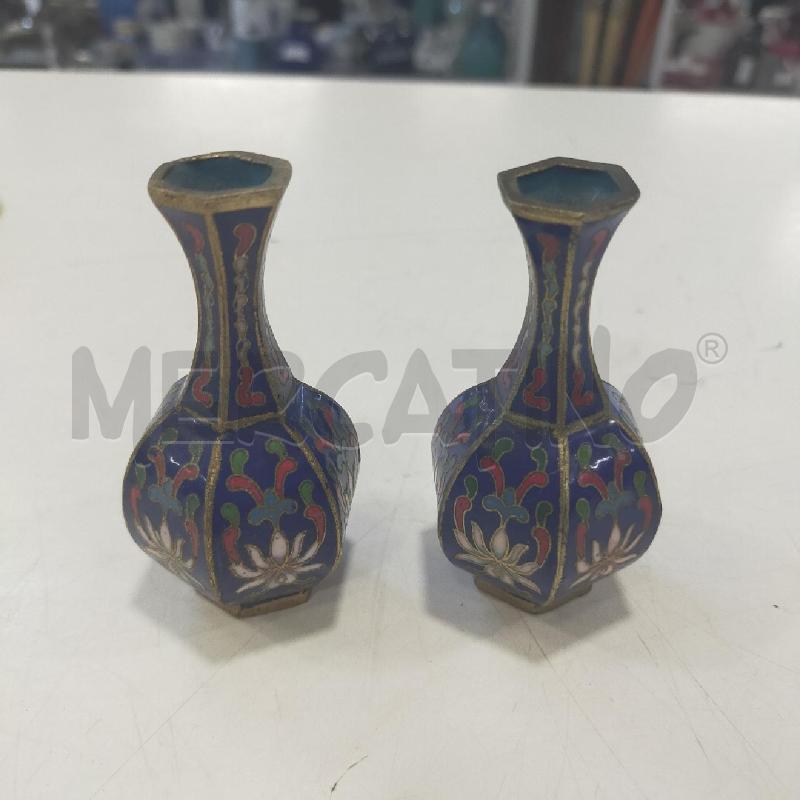COPPIA VASETTI CLOISONNE BLU ROSSI BIANCHI | Mercatino dell'Usato Roma rebibbia 1