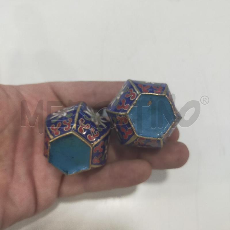 COPPIA VASETTI CLOISONNE BLU ROSSI BIANCHI | Mercatino dell'Usato Roma rebibbia 3