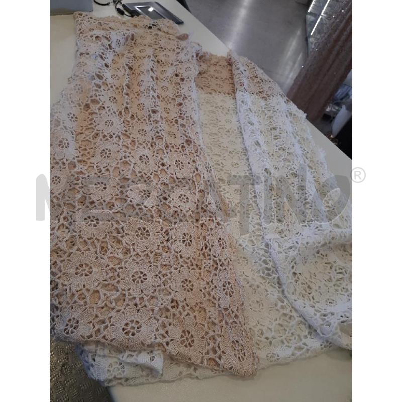 COPRILETTO MATRIMONIALE UNCINETTO BIANCO/BEIGE | Mercatino dell'Usato Roma rebibbia 2