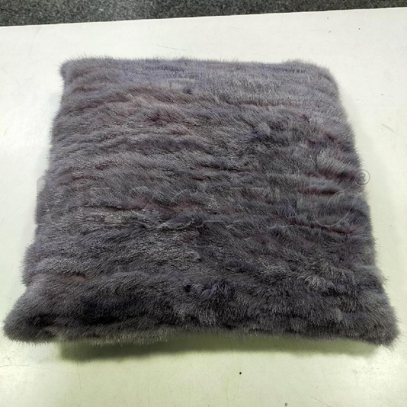 CUSCINO VIOLA VISONE  40X40 | Mercatino dell'Usato Roma rebibbia 2
