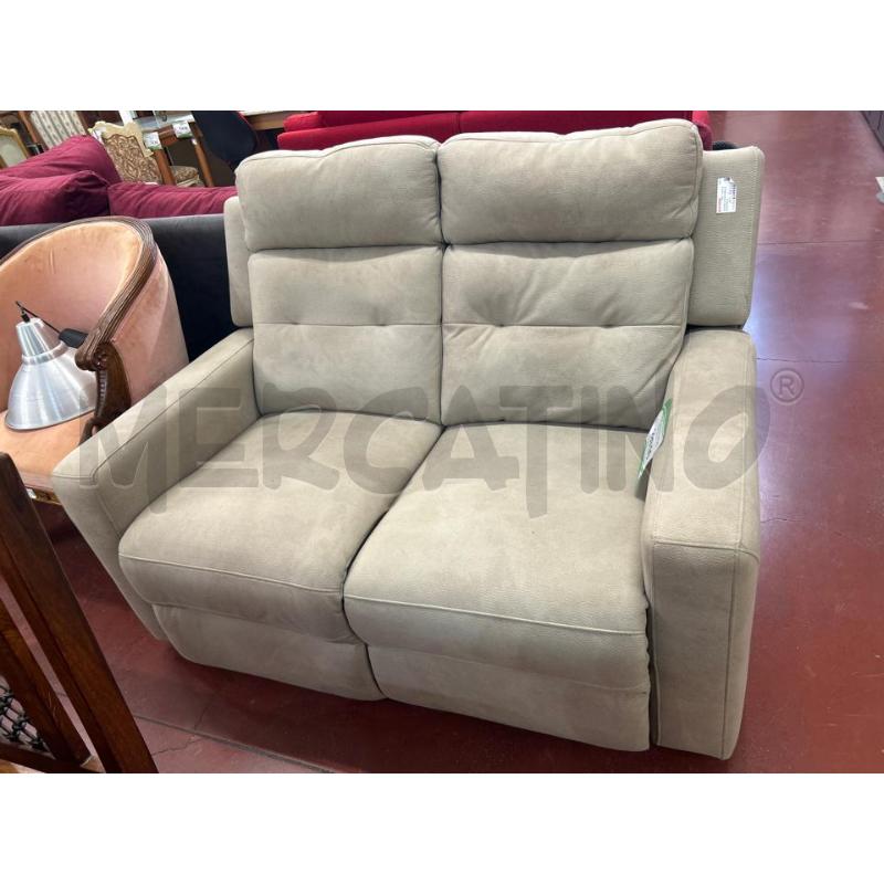 DIVANO 2 POSTI RELAX ELETTRICO | Mercatino dell'Usato Roma rebibbia 1
