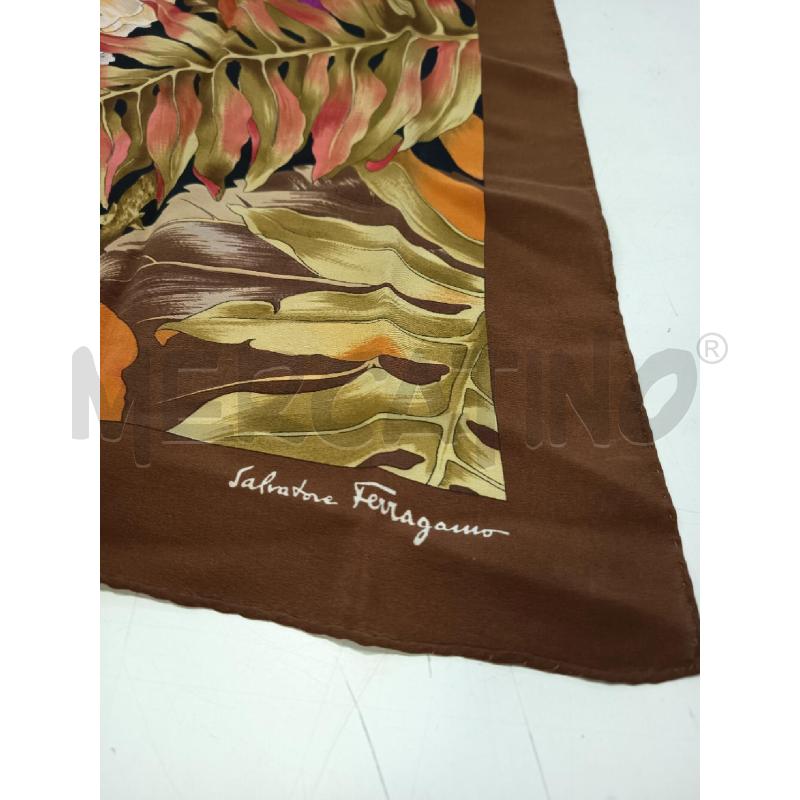 FOULARD FERRAGAMO MARRONE VOLPE  | Mercatino dell'Usato Roma rebibbia 2