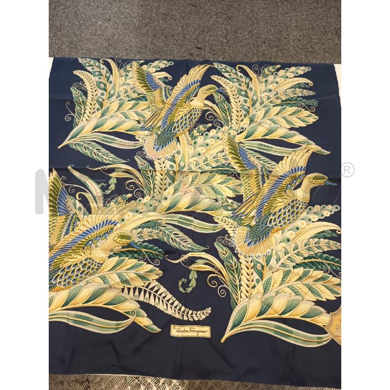FOULARD FERRAGAMO UCCELLI BLU | Mercatino dell'Usato Roma rebibbia 1