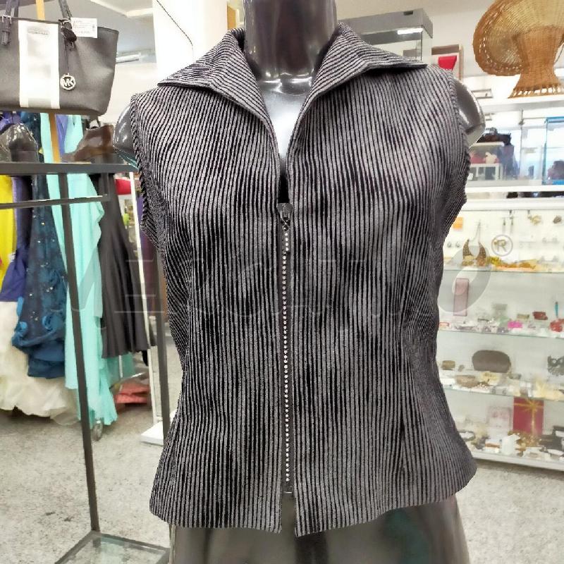 GILET DONNA RIGHE GR/NE LAMPO STRASS PINUCCIA BOTONDI | Mercatino dell'Usato Roma rebibbia 1