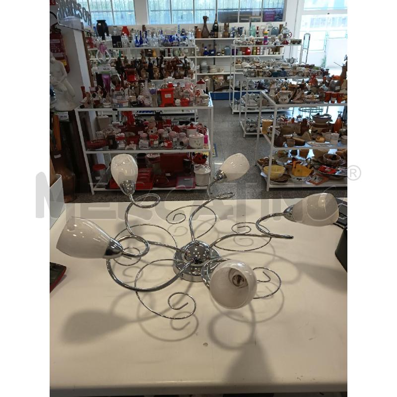 LAMPADARIO A PLAFONIERA CROMO LAVORATO LUCI BI | Mercatino dell'Usato Roma rebibbia 1