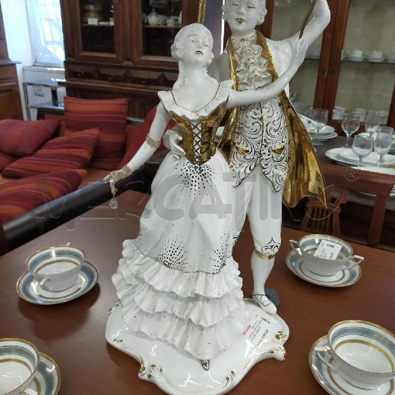 LAMPADA CERAMICA BIANCA DOR COPPIA PERSONE | Mercatino dell'Usato Roma rebibbia 2