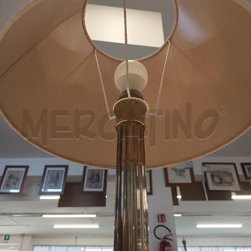 LAMPADA COLONNA DORATA C BEIGE | Mercatino dell'Usato Roma rebibbia 2