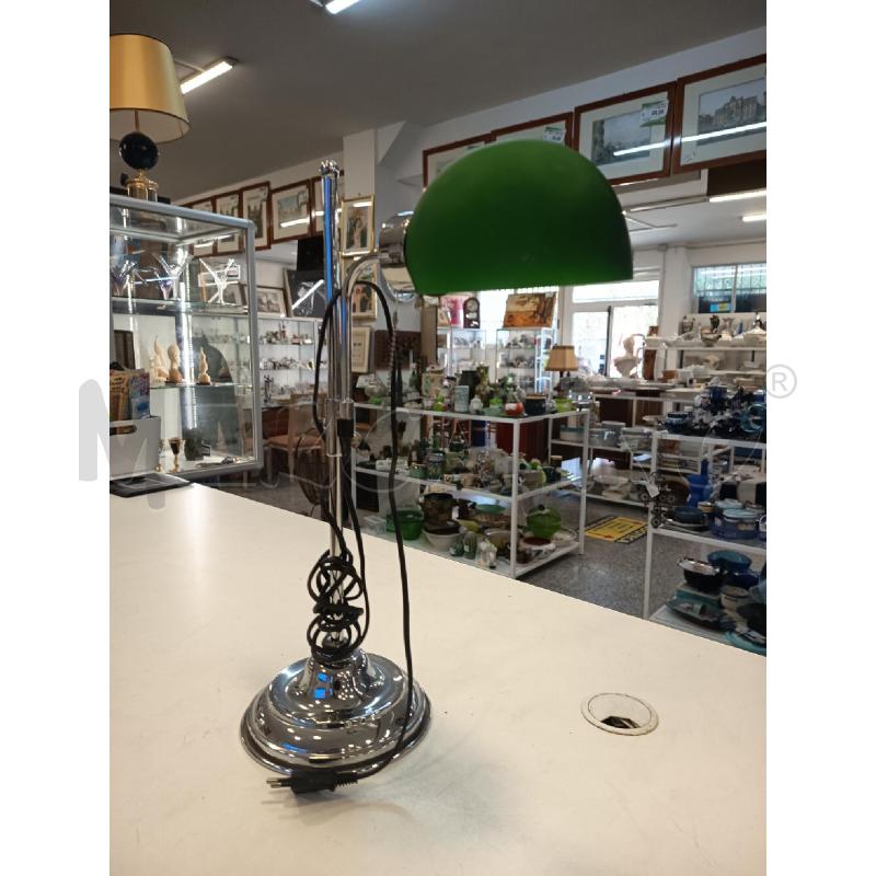 LAMPADA DA TAVOLO CROMO VETRO VERDE SATINATO | Mercatino dell'Usato Roma rebibbia 1
