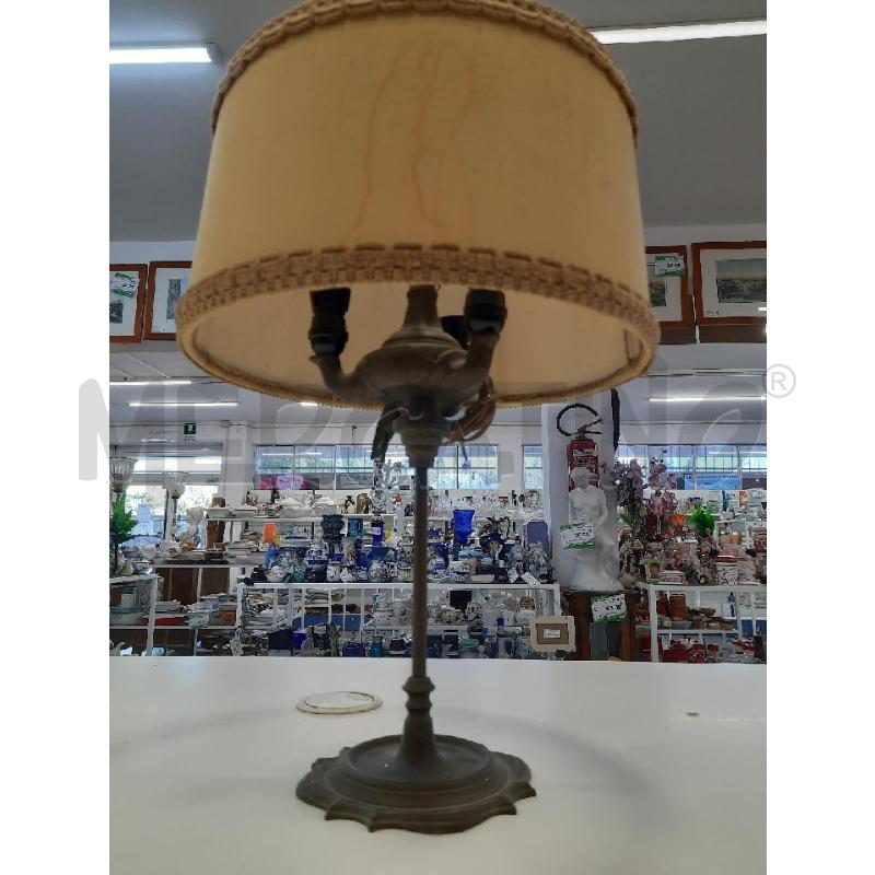 LAMPADA FERRO T OLIO VECCHIA CAPP GIALLO | Mercatino dell'Usato Roma rebibbia 1