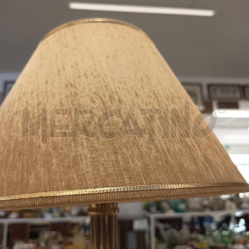 LAMPADA PICCOLA COLONNA DORATA C BEIGE | Mercatino dell'Usato Roma rebibbia 3