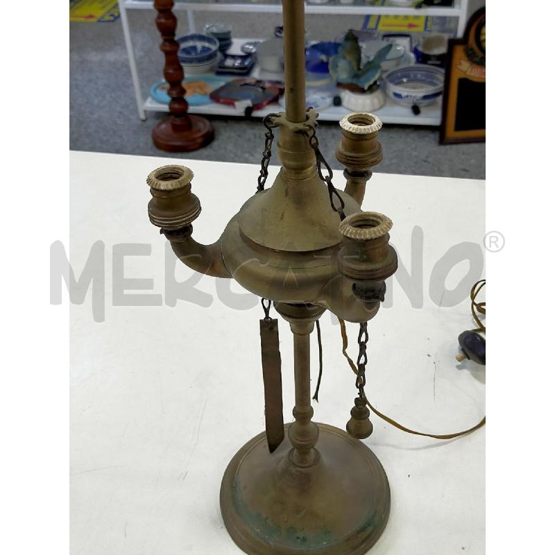 LAMPADA VECCHIA T OLIO OTTONE | Mercatino dell'Usato Roma rebibbia 4