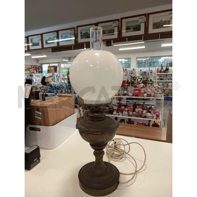 LAMPADA VINTAGE OTTONE CAPP SFERA VETRO BIANCO | Mercatino dell'Usato Roma rebibbia 1