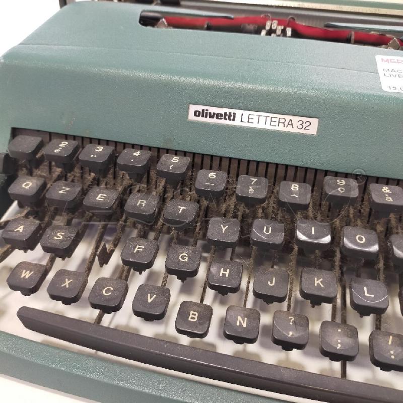MACCHINA DA SCRIERE OLIVETTI LETTERA 32 | Mercatino dell'Usato Roma rebibbia 2