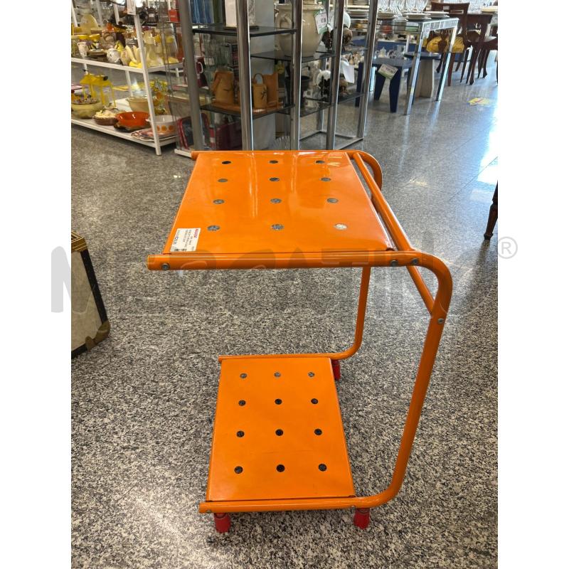 MOBILETTO FERRO ARANCIONE BUCATO 2RIP | Mercatino dell'Usato Roma rebibbia 2