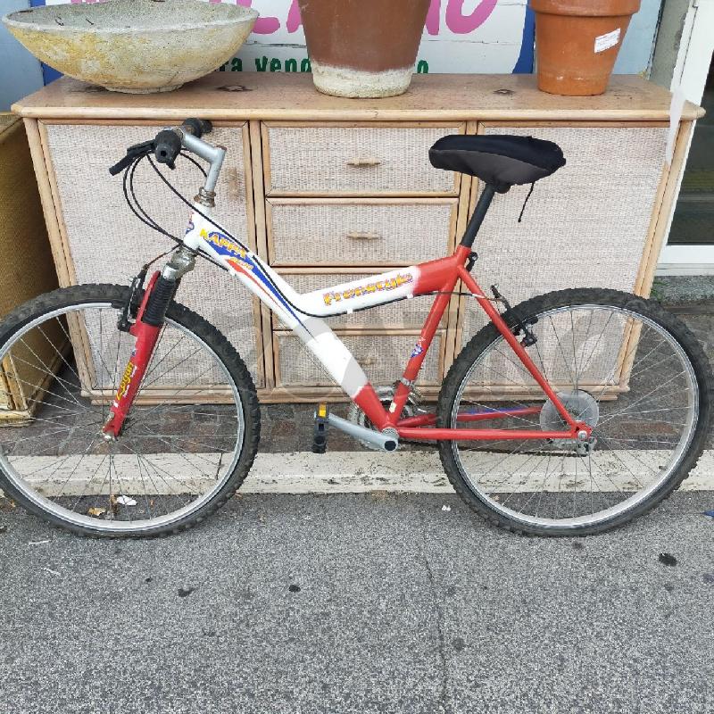 MOUNTAIN BAIKE BIANCA ROSSA DA RIV | Mercatino dell'Usato Roma rebibbia 1
